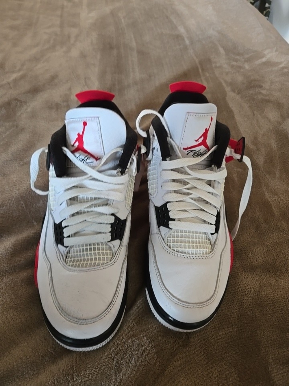 Jordan Men’s Sneakers White/Red/Black 7.5
